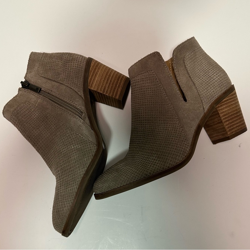 🤠 Lucky Brand Ponic Suede Western Ankle Booties - Titanium Grey (Size 6.5, NIB) - Picture 6 of 12